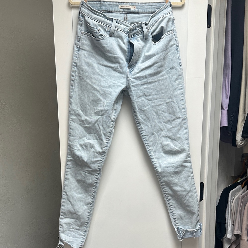 Levi's Light Blue Women's Ankle Jeans